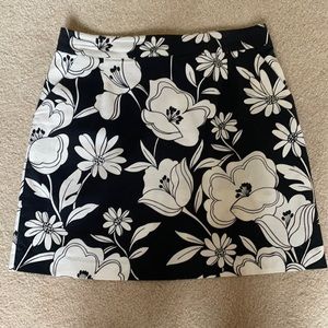 Tori Richard black & white tropical floral skirt 8